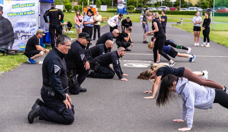 Přijďte si zatrénovat s policisty nebo nahlédnout do zákulisí cizinářů