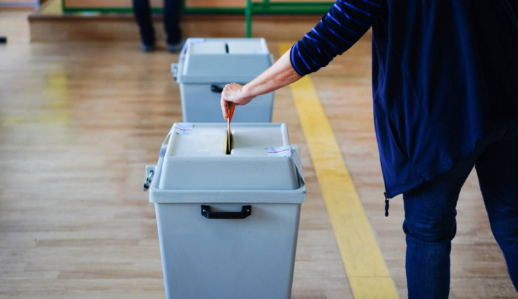 Koalice SPD nabírá na síle, ohrožuje Stačilo! i Motoristy