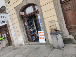 Nějaký čas byla v objektu večerka