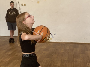 I letos mohou lidé přispět na vybavení posiloven klubů pro děti a mládež z ulice