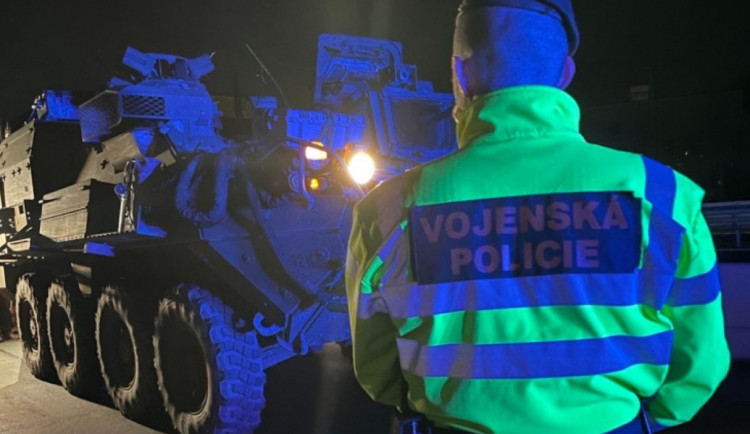 Startuje přesun amerických vojáků přes Česko na cvičení NATO v Rumunsku