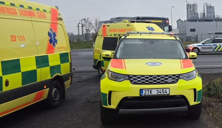 Křeče a ztráta vědomí, tři lidé skončili po požití neznámé drogy v ohrožení života