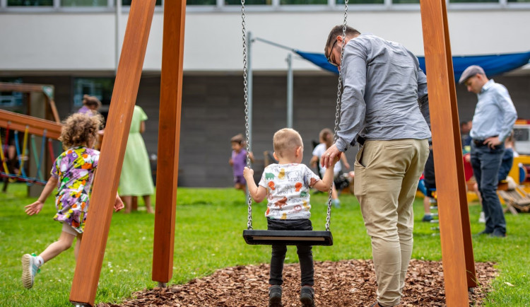 Nové hřiště Viktorka vzniklo v Porubě. Potěší malé i velké