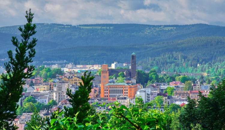 V Jablonecké radnici je plně funkční jen čtvrtina rozvodů vody a kanalizace