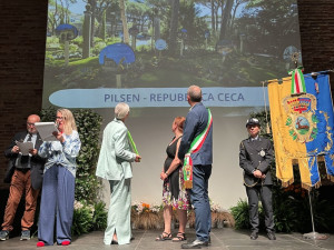 Největší evropskou venkovní výstavu květinového umění v Itálii rozzářila svým záhonem Plzeň