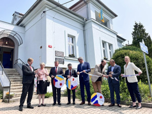 Japonci financují projekt na podporu duševního zdraví ukrajinských seniorů