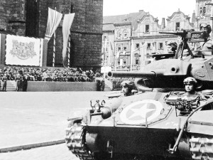 Největší americkou vojenskou přehlídku v osvobozené Evropě zažila Plzeň před 80 lety
