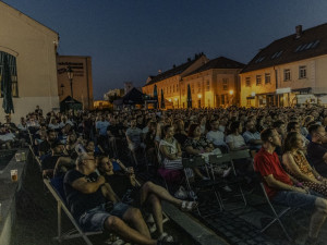 Letní kino na místech, kde byste to nečekali. Promítání bude v pivovaru i ve stodole
