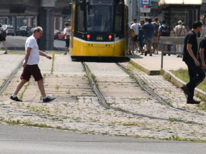 Už v pondělí začne náročná výměna tramvajových kolejí v centru, řidiče čekají omezení