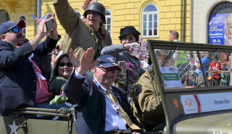 Ve věku 100 let zemřel válečný veterán a osvoboditel Plzně Herman Geist