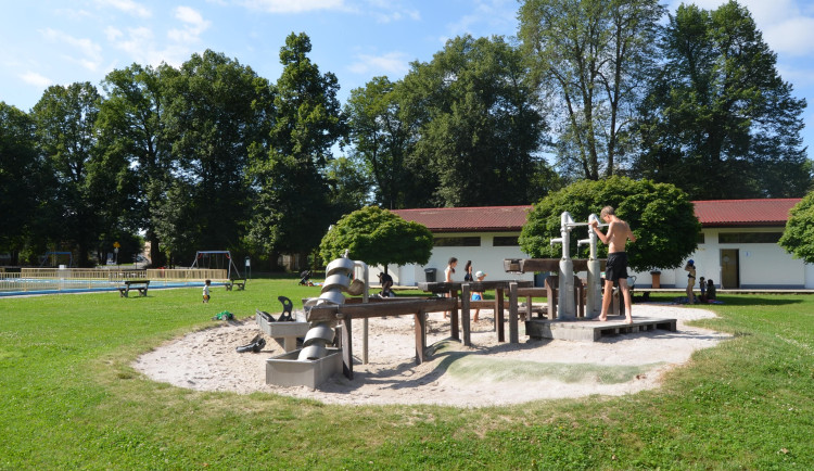 Toto hřiště by se mělo dočkat zastínění