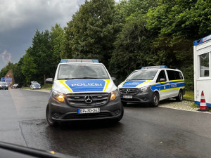 Stanoviště německé policie za hraničním přechodem Rozvadov