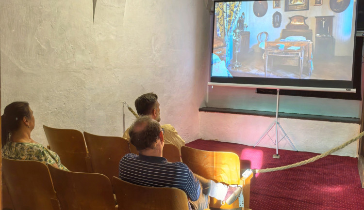 Frýdlantský hrad a zámek nabízí prohlídky komplexu i pro imobilní – díky minikinu