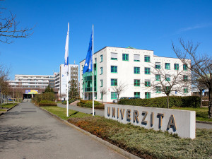 Západočeská univerzita přijímá přihlášky do druhých kol