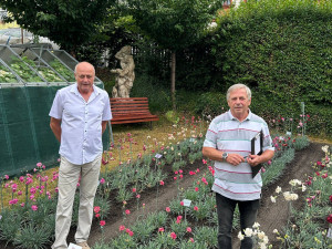 Pěstitel Petr Pošefka se starostou Klatov Rudolfem Salvetrem