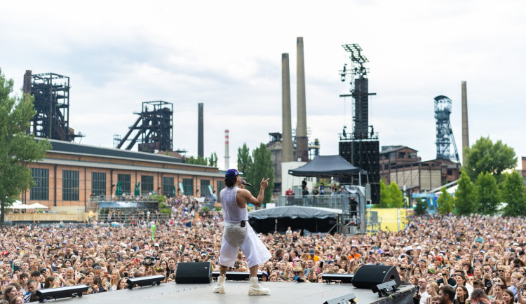 Na festival Colours od Ostrava dohlíží také policisté. Někteří tam jsou v civilu