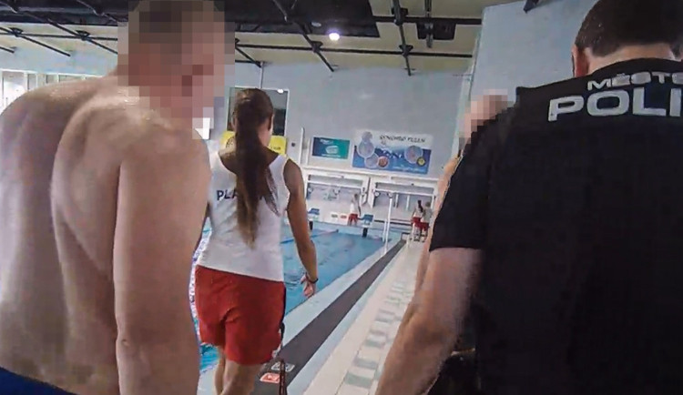 Ke konfliktu v sauně byla přivolána policie