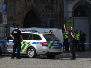 Policisté a hasiči na místě jednoho tragického skoku z Černé věže