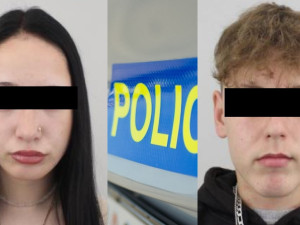 Útěk zamilovaných teenagerů skončil. Shireen se Samuelem už jsou doma