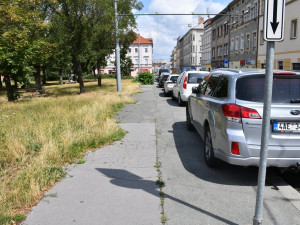 Další těžká rána pro dopravu v Plzni. Až do konce roku se budou opravovat ulice kolem Husova náměstí