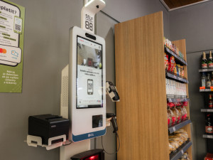 Do nejbližšího obchodu to měli 10 kilometrů, teď mají novou samoobslužnou obecní prodejnu