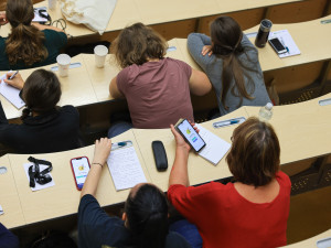 Studentem může být každý. ZČU otevírá svoji výuku veřejnosti