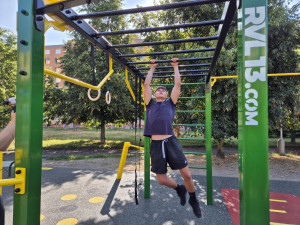 V sídlištním vnitrobloku vzniklo na přání lidí nové workoutové hřiště