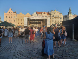 Charitativní jízdy na handbicích během Festivalu na ulici pomohly paliativní péči i kultuře