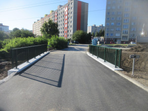 Detail na nenápadném mostku připomíná prvorepublikového výrobce cihel Klotze