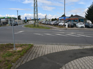 Větší bezpečí pro chodce i rychlejší průjezd MHD, křižovatka dostane nové semafory