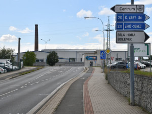 Větší bezpečí pro chodce i rychlejší průjezd MHD, křižovatka dostane nové semafory