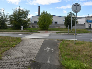 Větší bezpečí pro chodce i rychlejší průjezd MHD, křižovatka dostane nové semafory