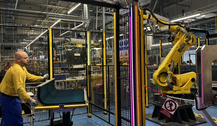 Panasonic otevřel v Plzni obří továrnu na tepelná čerpadla za osm miliard