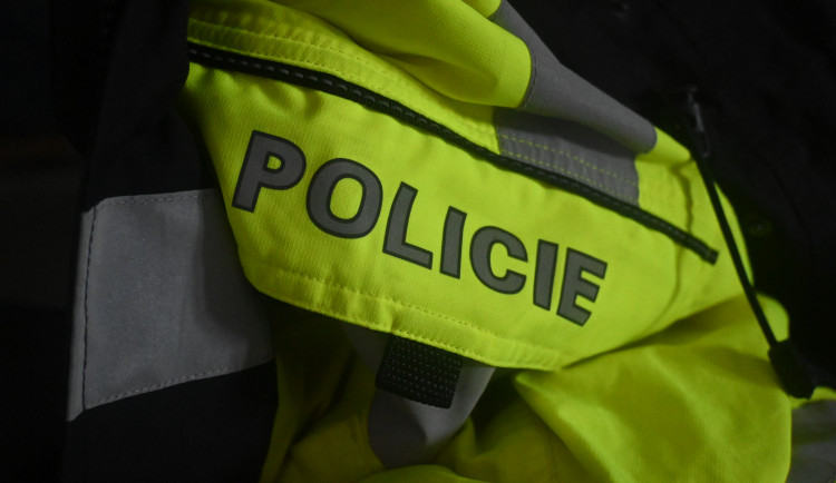 Dva muži na Havlíčkobrodsku chtěli spáchat sebevraždu. Přijela k nim policie