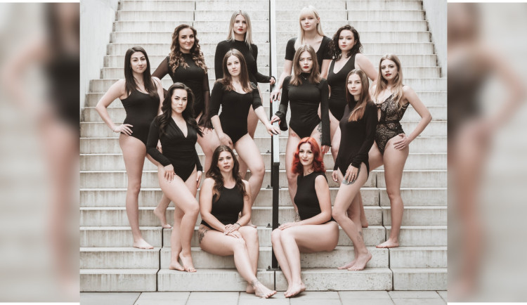 Unikátní kalendář nabídne více než jen dívky měsíce. Navíc podpoří dobrou věc