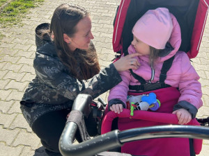 Emička trpí vážnou formou epilepsie. Denně má i 100 záchvatů bleskových křečí