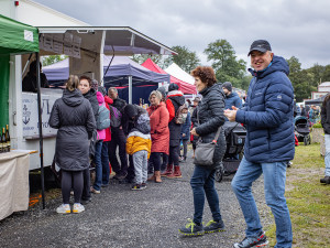 Sousedský food festival v Tachově láká na autentickou atmosféru i moravská vína