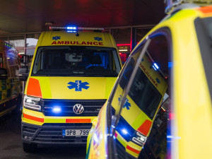 Záchranáři v Plzni dostali sedm nových sanitek, jsou modernější a prostornější