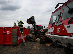 Hasiči kontrolovali skládky odpadu, kde dříve hořelo. Výsledky jsou alarmující