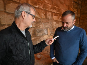 volební štáb SPOLU v Plzni, na snímku Marek Ženíšek (TOP09)