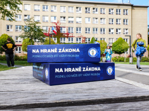 Strážnice vymyslela deskovou hru Na hraně zákona, ráda by ji dostala i do knihoven