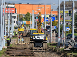 Dvoukolejná trať na Skvrňany už byla v nevyhovujícím stavu