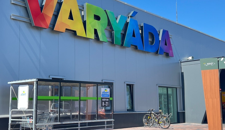 Karlovarské obchodní centrum Varyáda dokončilo modernizaci za miliardu