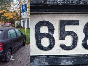 Řidič si upravil značku černou lepicí páskou. Pak toho na něj prasklo mnohem víc