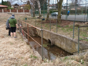 Vodní nádrž v Červeném Hrádku i sousední hřiště projde opravou za 20,5 milionu