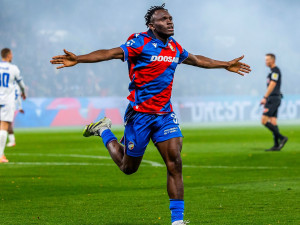 Fotbalisté Plzně porazili Ostravu 2:0 a vyhráli i třetí duel pod trenérem Hyským