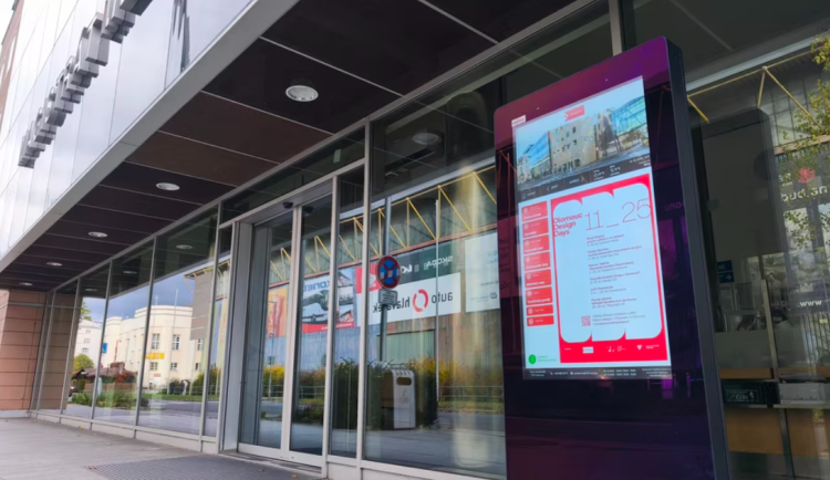 Olomouc má nové elektronické úřední desky. Nabízejí také jízdní řády nebo interaktivní mapu