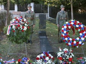 Slavný generál a jeden z velitelů Pražského povstání má konečně důstojný pomník