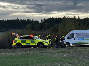 Policie obvinila z vraždy řidičku, která úmyslně nabourala. Při nehodě zahynula její dcera