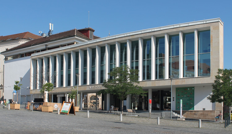 Univerzitní centrum VUT se v brněnské tržnici na Zelňáku otevře příští rok
